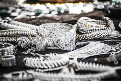 Muzeum v šuplíku: Šetrná péče o šperky, stříbro a fotografie